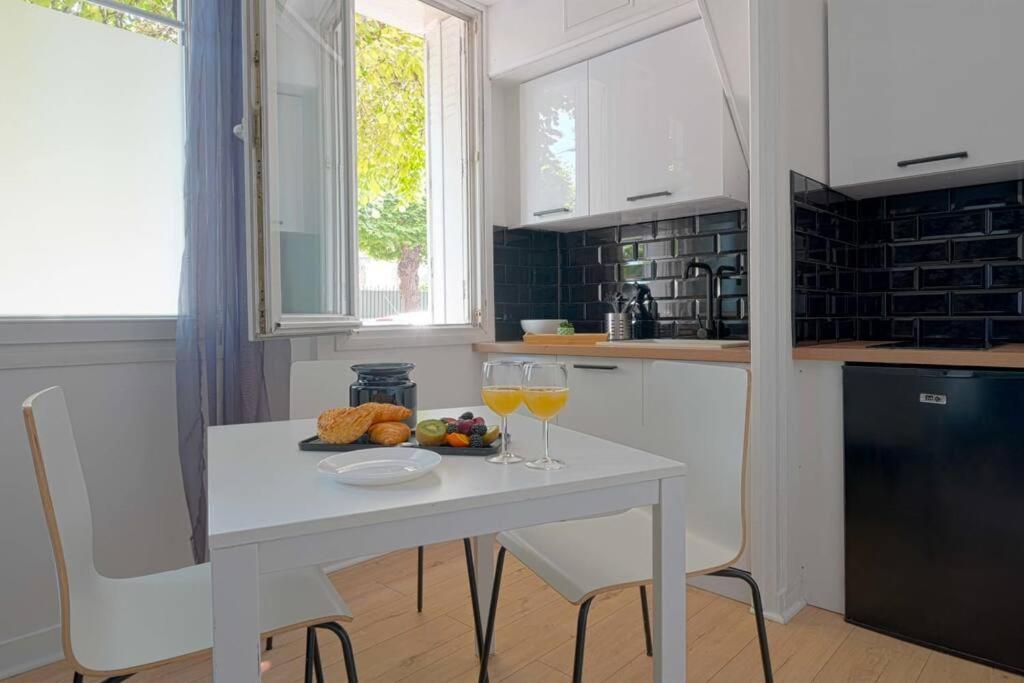 Charmant 2 Pieces A Issy- Les -Moulineaux Exterior foto